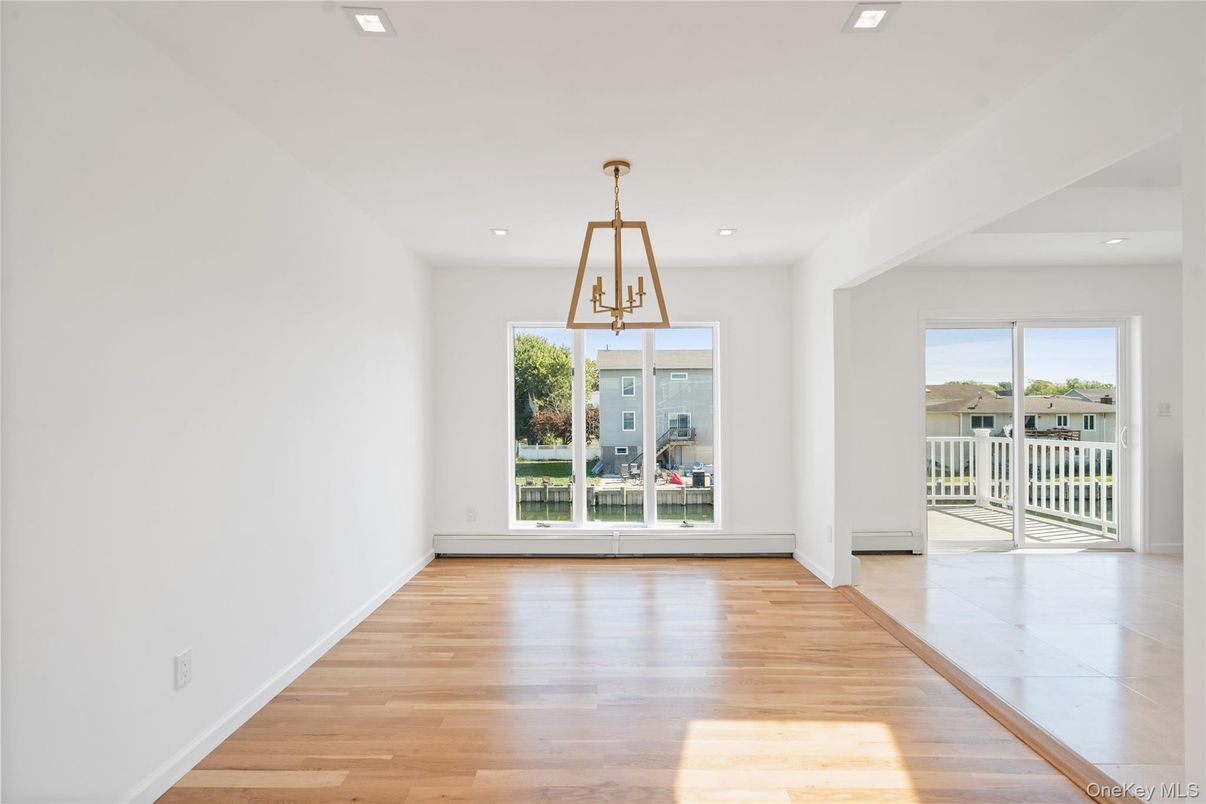 Empty room, Interior, Pendant Lights, Recessed Lighting, Wood Texture Flooring