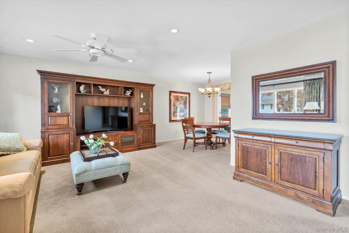 Billiard Table, Chandelier, Dining room, Interior, Recessed Lighting