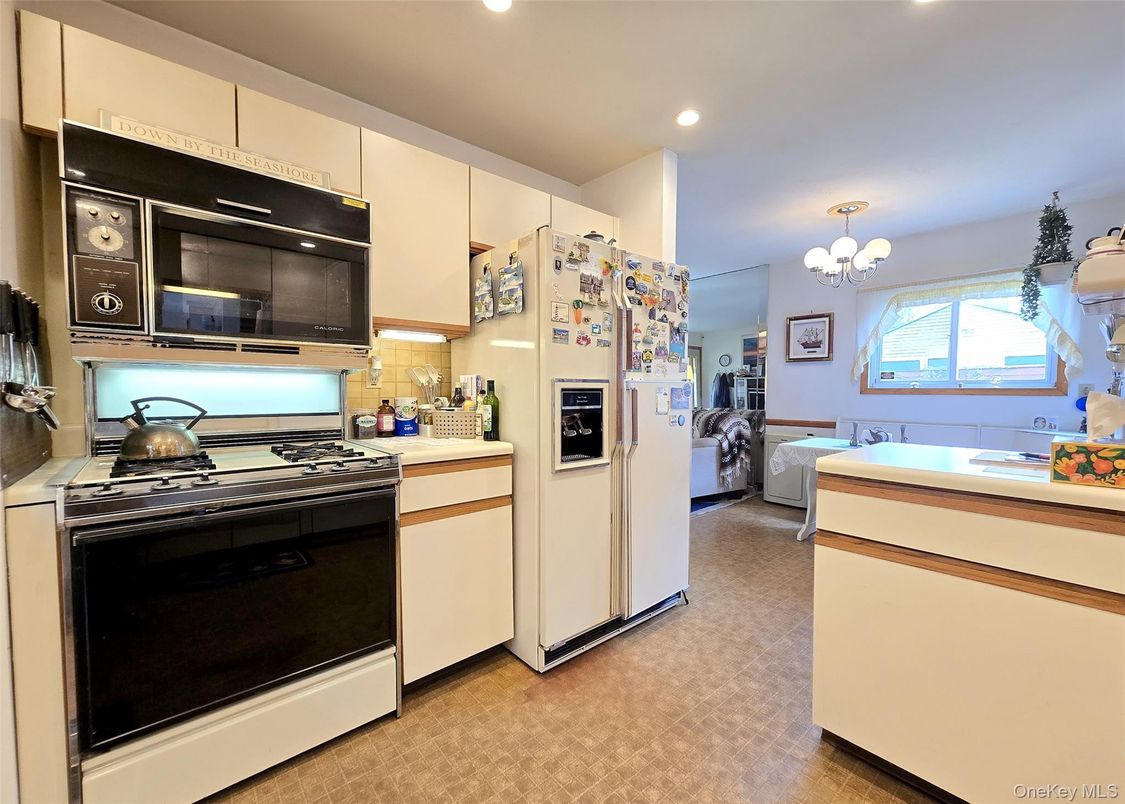 Chandelier, Interior, Kitchen, Recessed Lighting