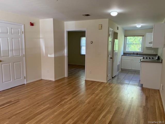 Empty room, Interior, Kitchen, Wood Texture Flooring