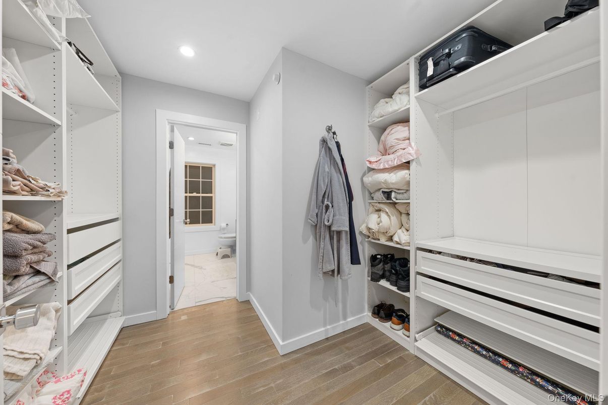 Interior, Recessed Lighting, Walk-in Closets, Wood Texture Flooring