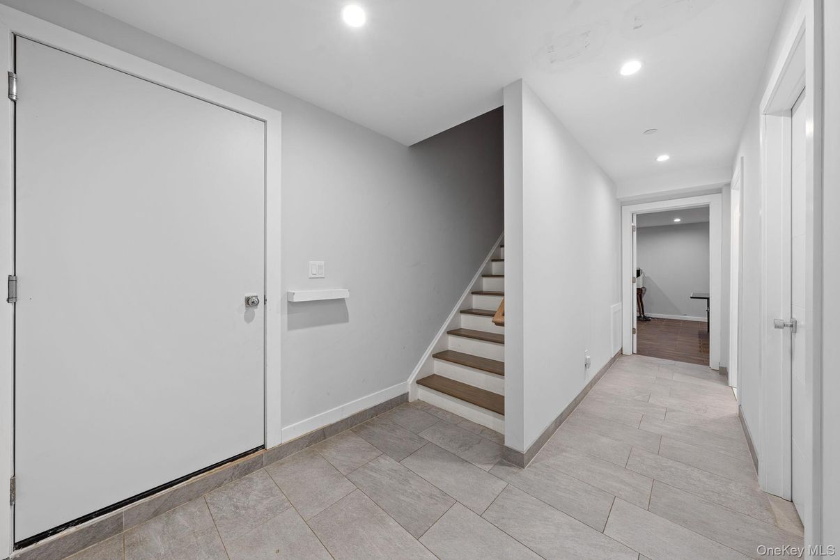 Interior, Recessed Lighting
