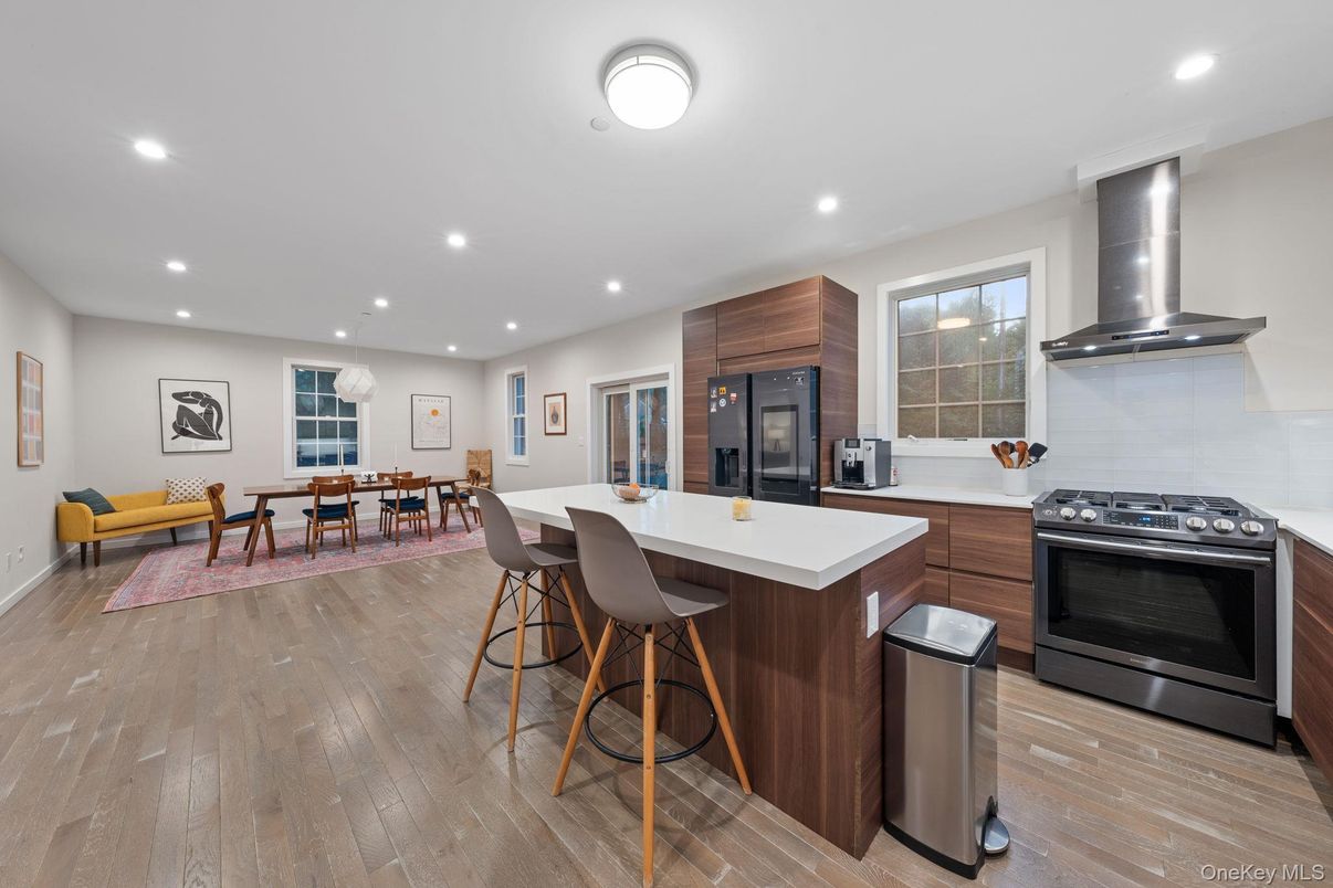 Dining room, Interior, Kitchen, Recessed Lighting, Stainless Steel Appliances, Wood Texture Flooring