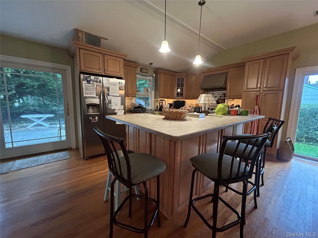 Interior, Kitchen, Pendant Lights, Wood Texture Flooring
