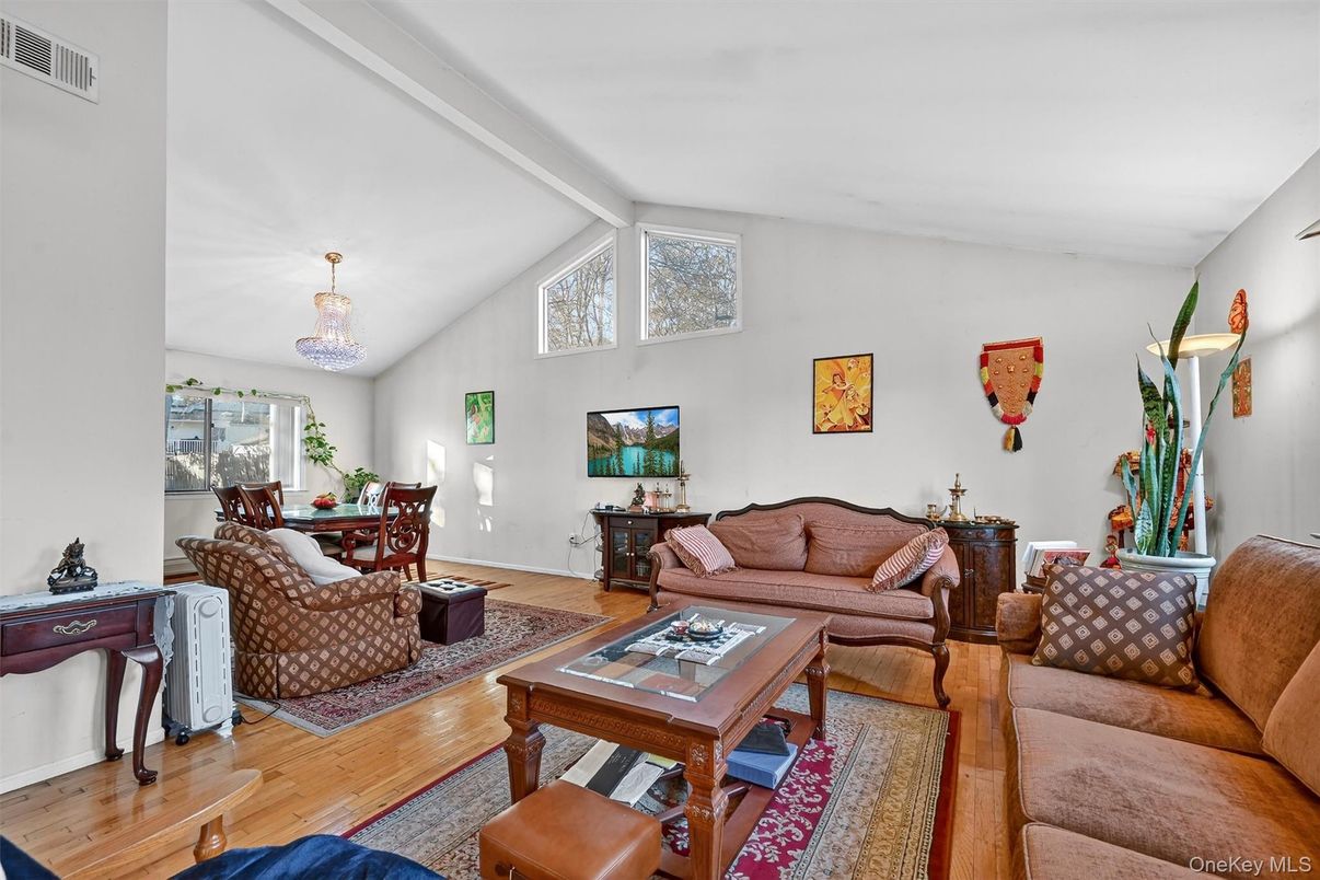 Chandelier, Dining room, Interior, Living room, Wood Texture Flooring