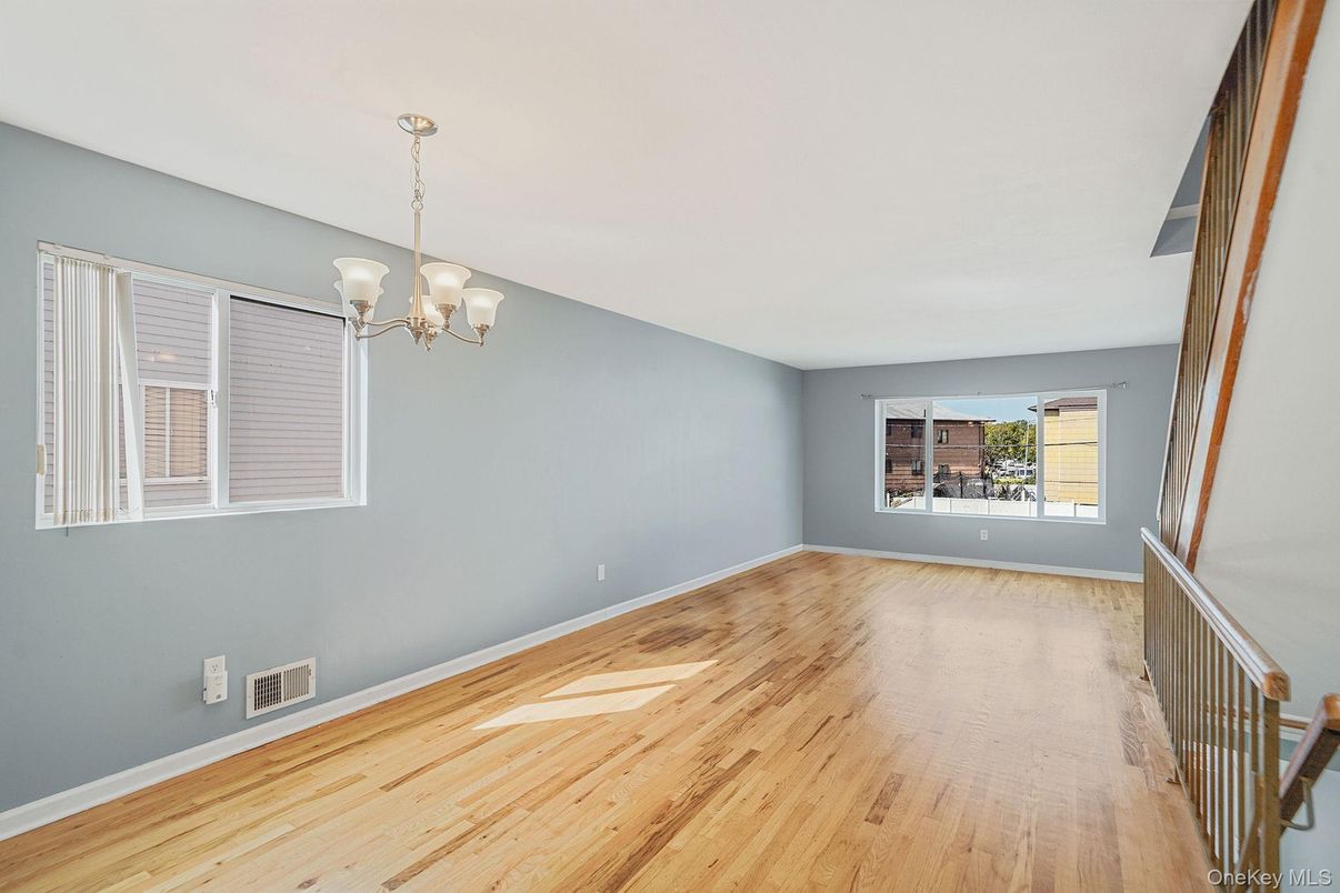 Chandelier, Empty room, Interior, Wood Texture Flooring
