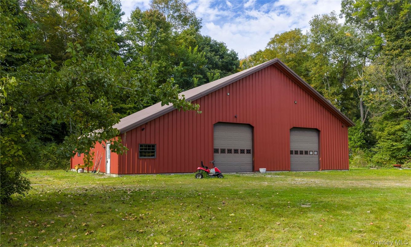 Backyard, Detached Garage, Exterior