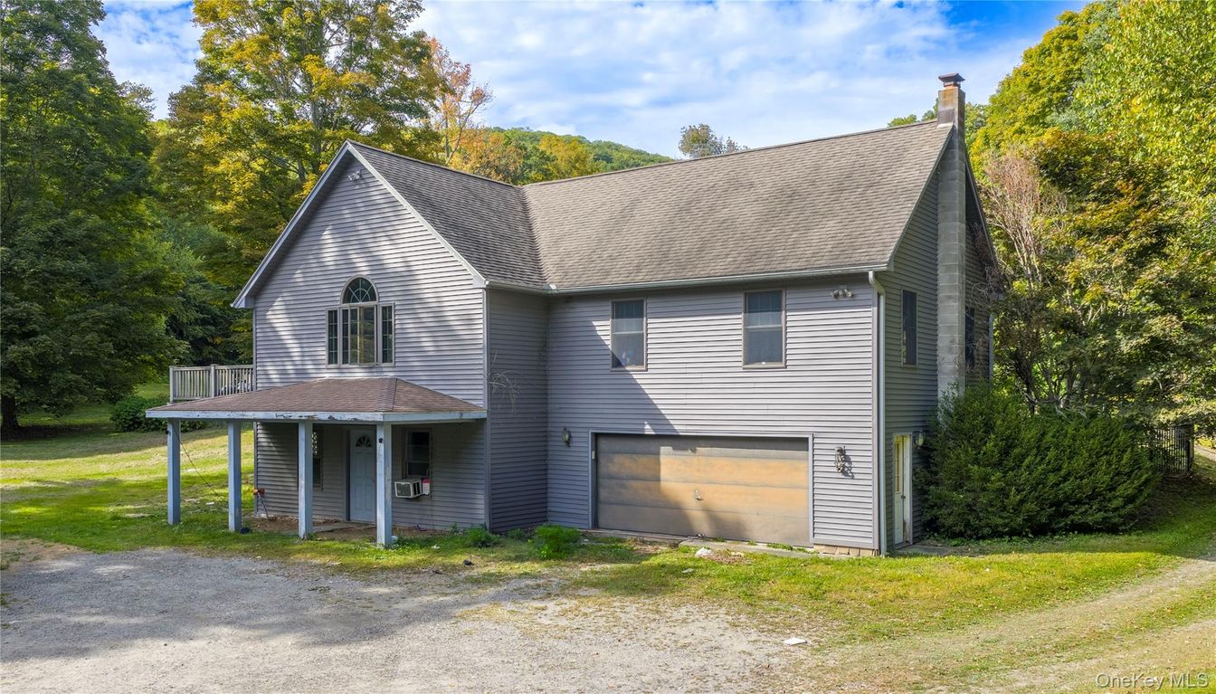 Attached, Backyard, Exterior, Facade, Farmhouse