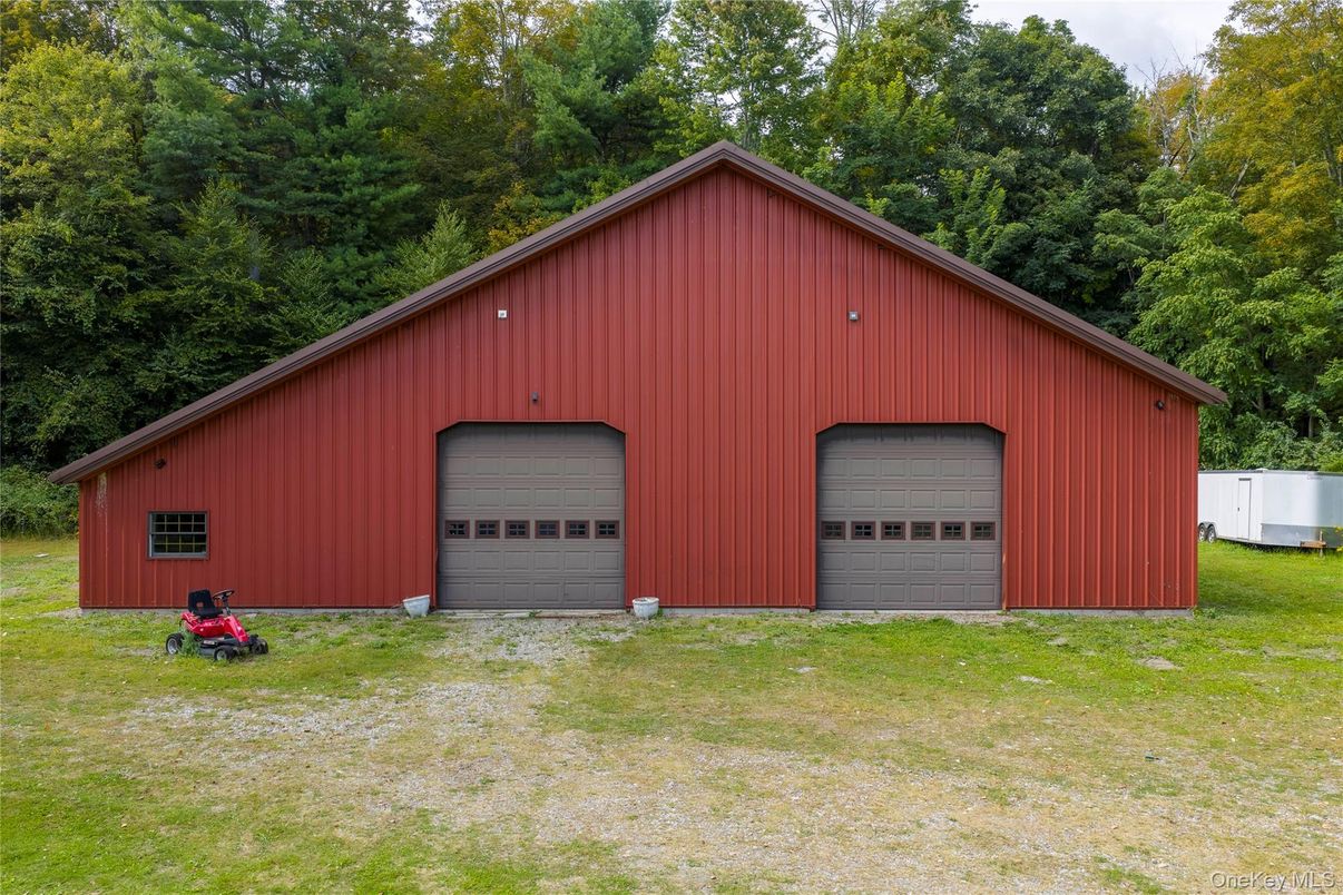 Detached Garage, Exterior