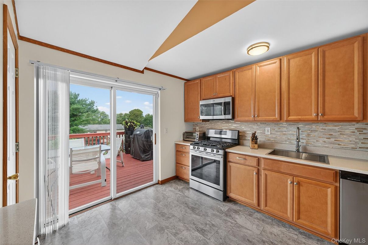Interior, Kitchen, Stainless Steel Appliances