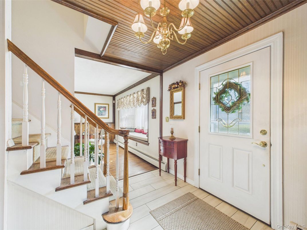 Chandelier, Interior, Wood Texture Flooring