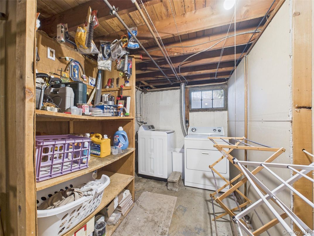 Interior, Washer, Wooden Ceilings