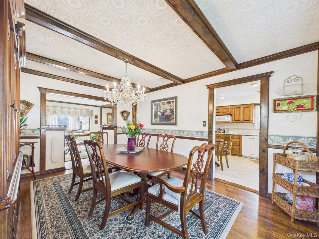 Chandelier, Dining room, Interior, Kitchen, Wood Texture Flooring