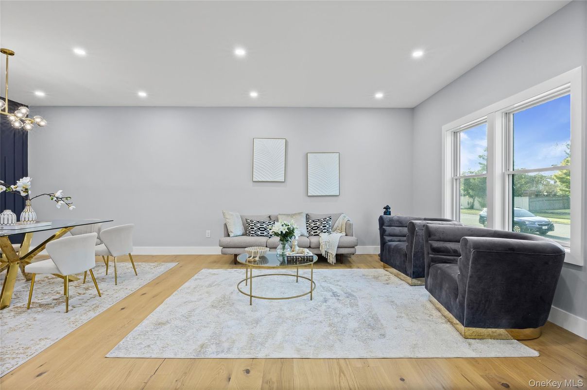 Dining room, Interior, Living room, Pendant Lights, Recessed Lighting, Wood Texture Flooring