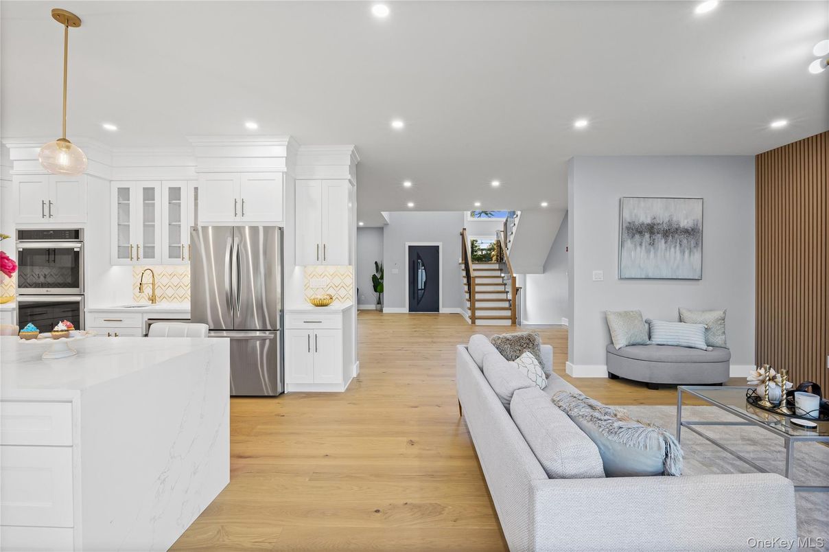 Interior, Kitchen, Living room, Pendant Lights, Recessed Lighting, Stainless Steel Appliances, Wood Texture Flooring