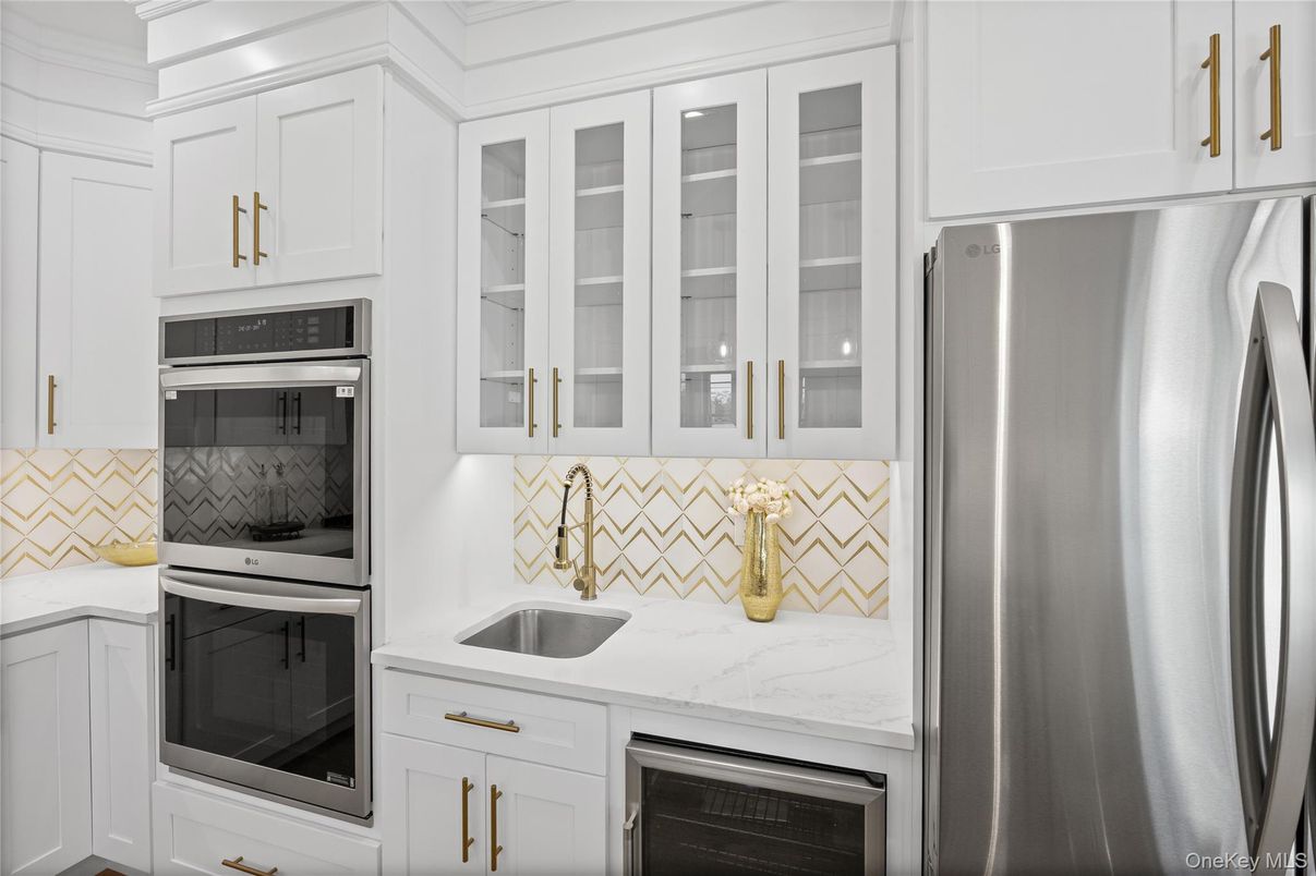 Interior, Kitchen, Stainless Steel Appliances