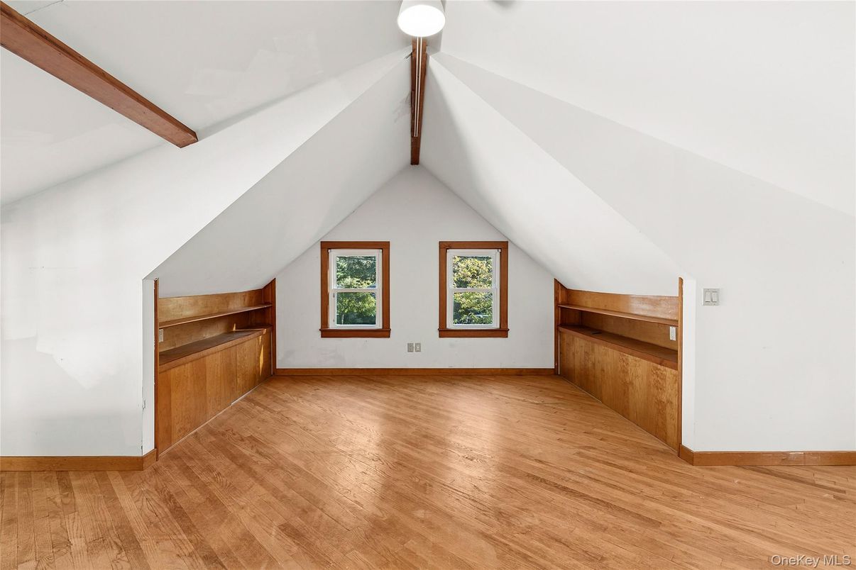 Empty room, Interior, Wooden Beams, Wood Texture Flooring