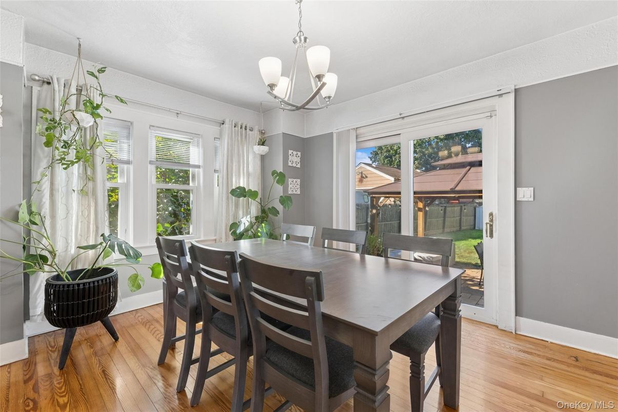 Chandelier, Dining room, Interior, Pendant Lights, Wood Texture Flooring