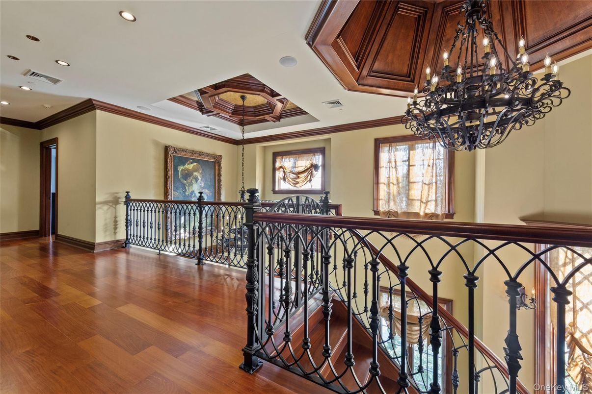Chandelier, Interior, Recessed Lighting, Wooden Ceilings, Wood Texture Flooring