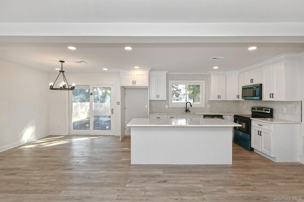 Interior, Kitchen, Pendant Lights, Recessed Lighting, Wood Texture Flooring