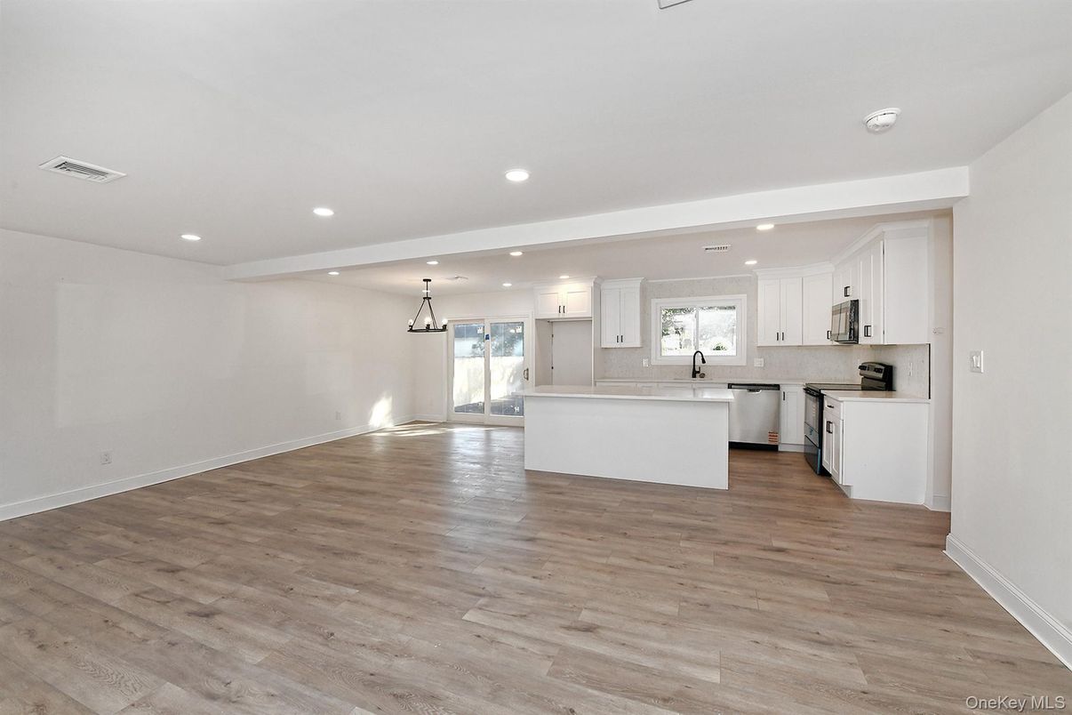 Interior, Kitchen, Pendant Lights, Recessed Lighting, Wood Texture Flooring
