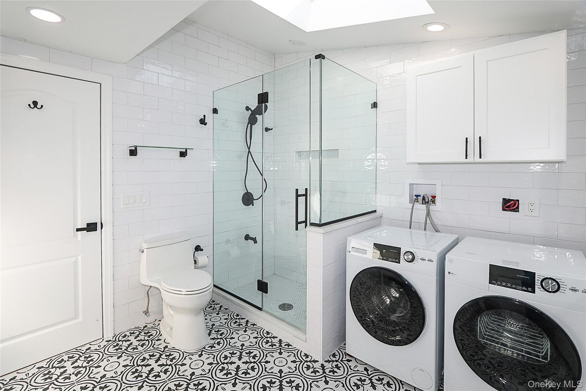 Bathroom, Glass Shower, Interior, Recessed Lighting, Washer