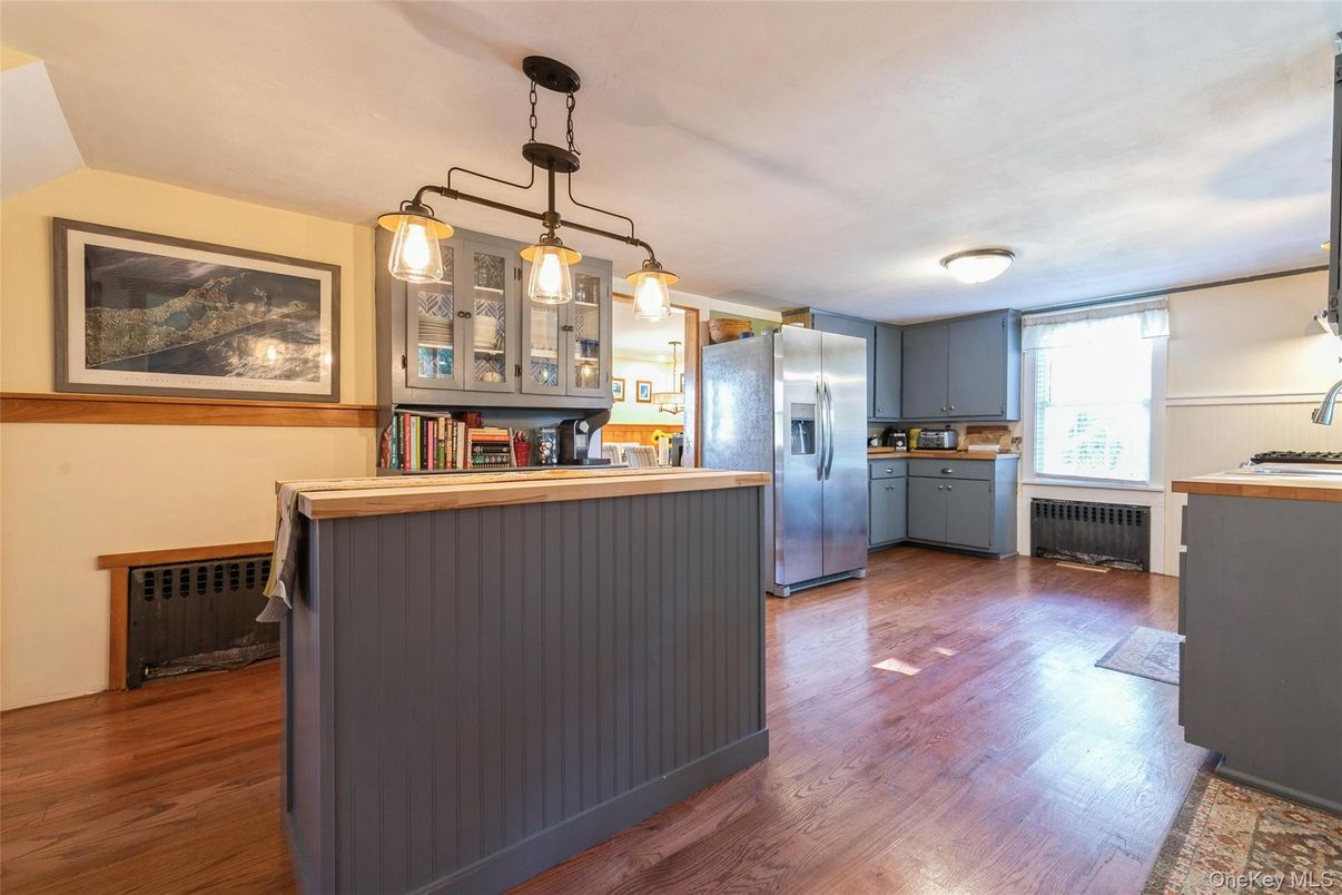 Interior, Kitchen, Pendant Lights, Stainless Steel Appliances, Wood Texture Flooring