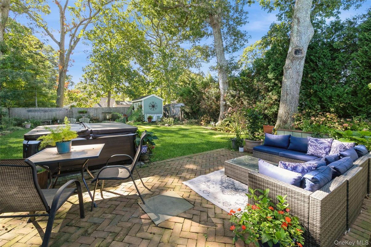 Backyard, Exterior, Hot Tub