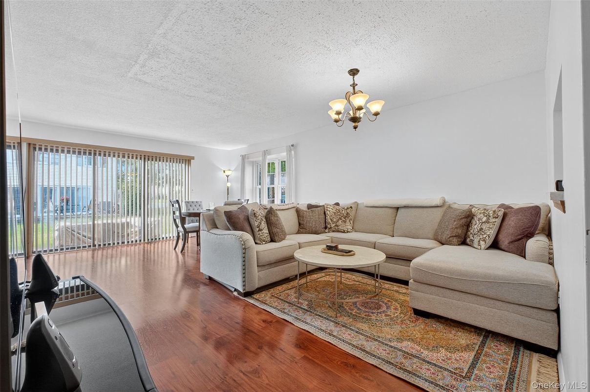 Chandelier, Dining room, Interior, Living room, Wood Texture Flooring