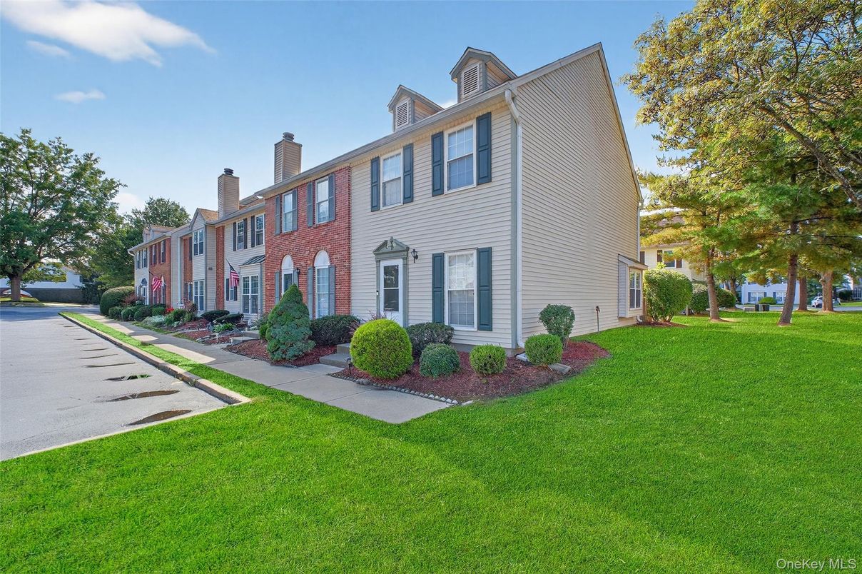 Backyard, Exterior, Facade, Georgian