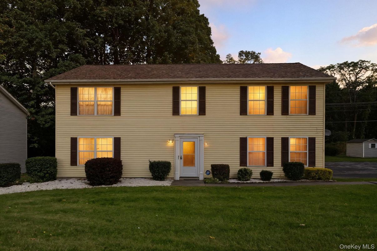 Exterior, Facade, Georgian