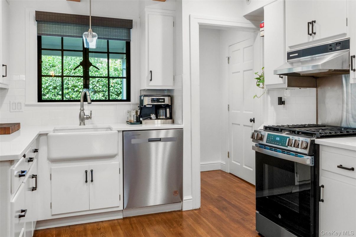Interior, Kitchen, Pendant Lights, Stainless Steel Appliances, Wood Texture Flooring