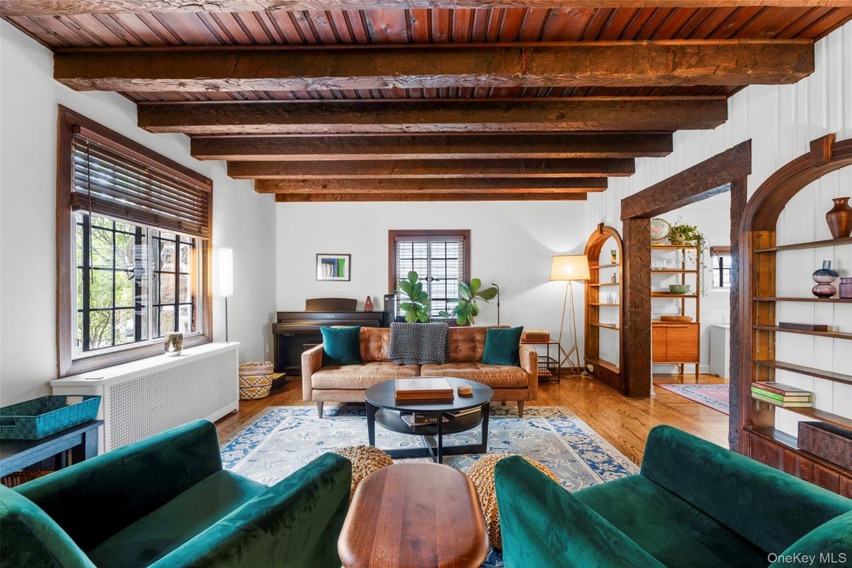 Interior, Living room, Piano, Wooden Beams, Wooden Ceilings, Wood Texture Flooring
