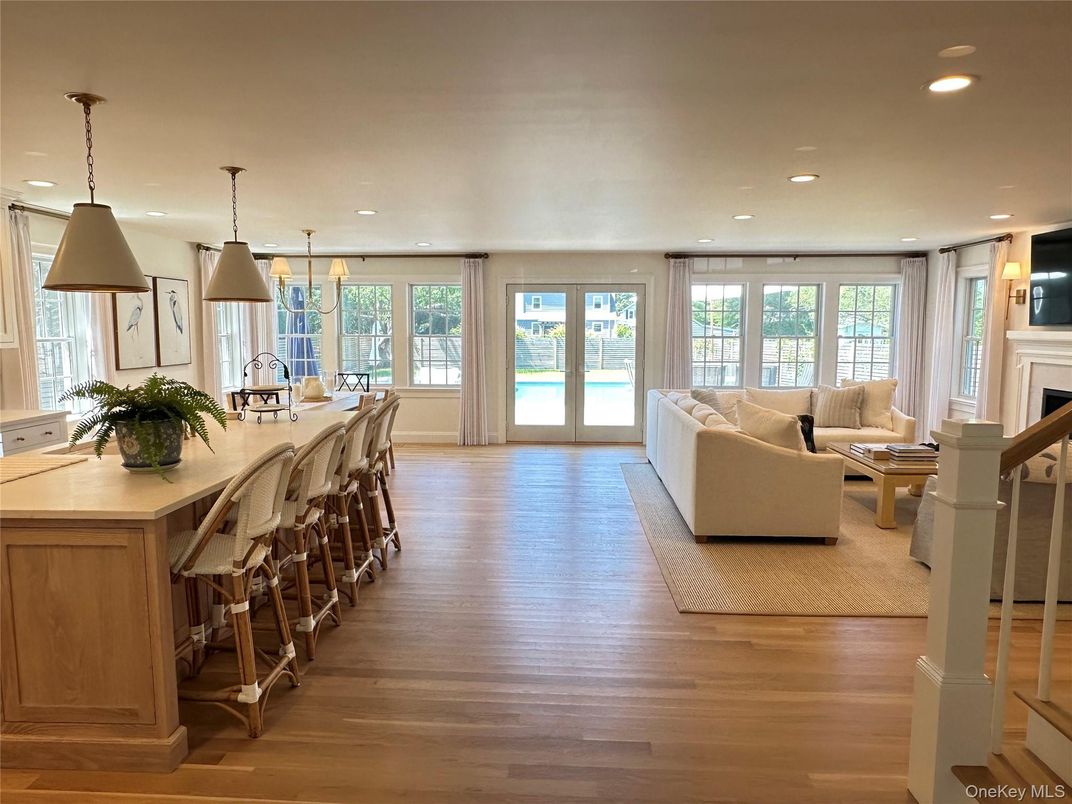 Fireplace, Interior, Living room, Pendant Lights, Recessed Lighting, Wood Texture Flooring