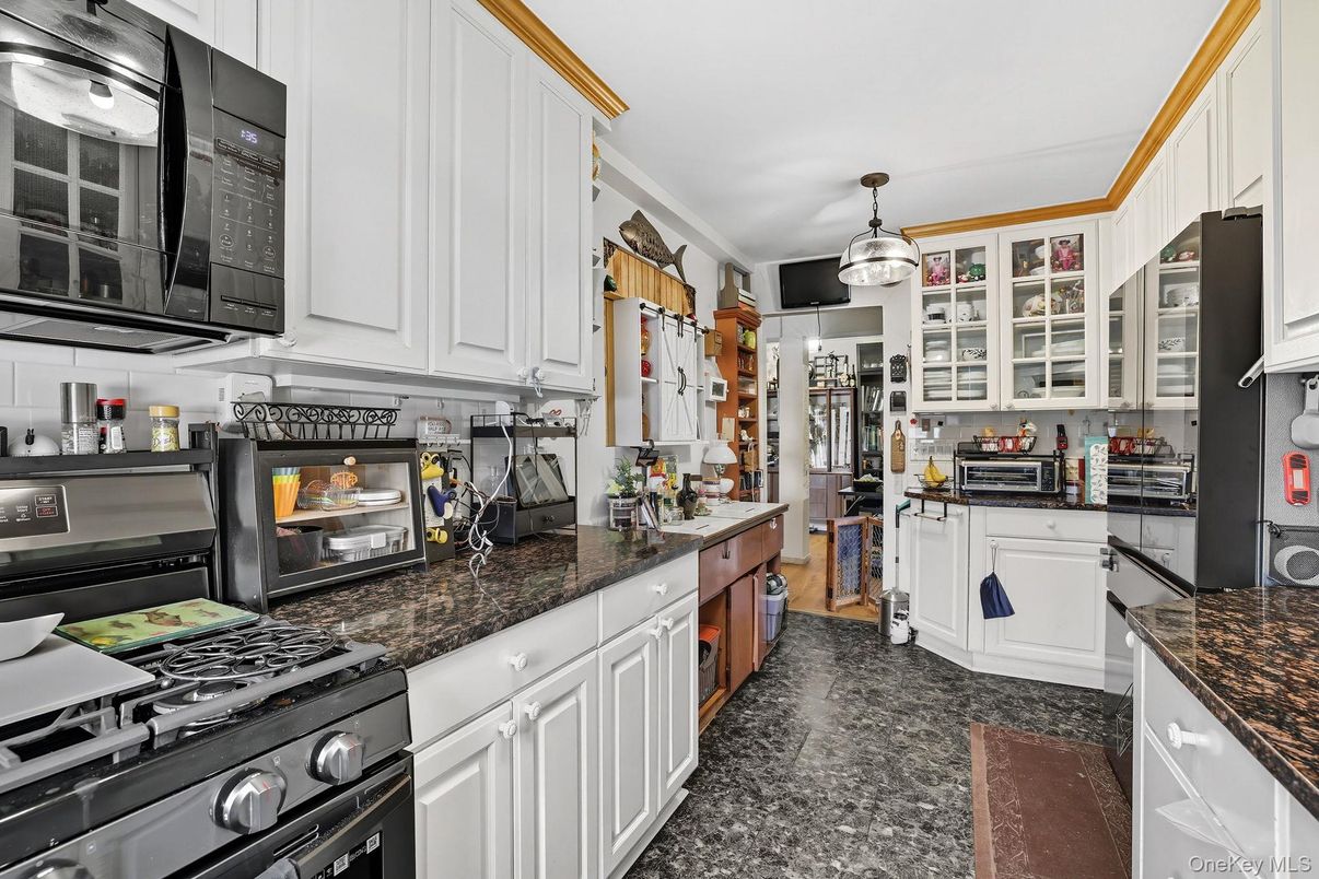Interior, Kitchen, Pendant Lights