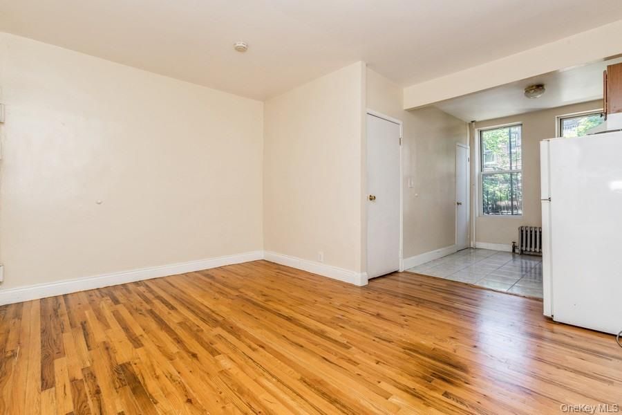 Empty room, Interior, Kitchen, Wood Texture Flooring