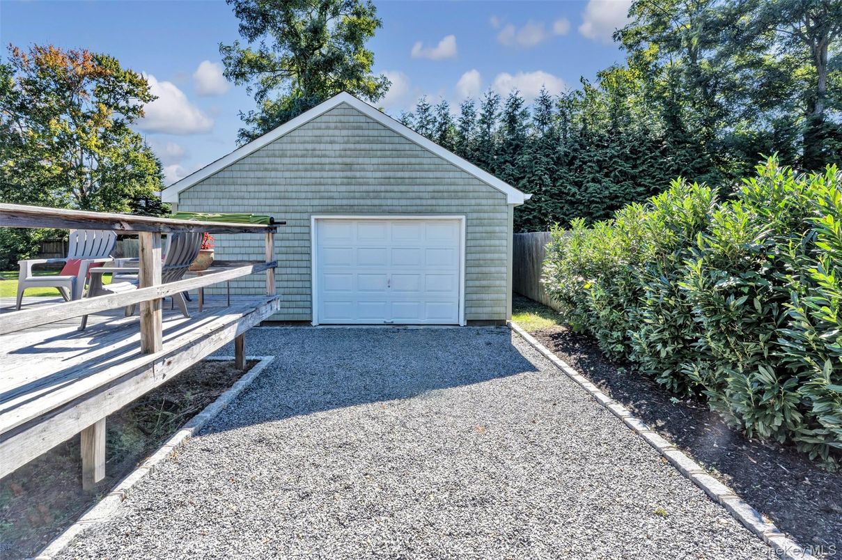 Backyard, Detached Garage, Exterior