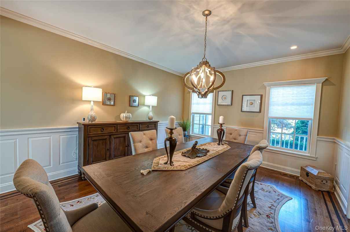Chandelier, Dining room, Interior, Pendant Lights, Recessed Lighting, Wood Texture Flooring