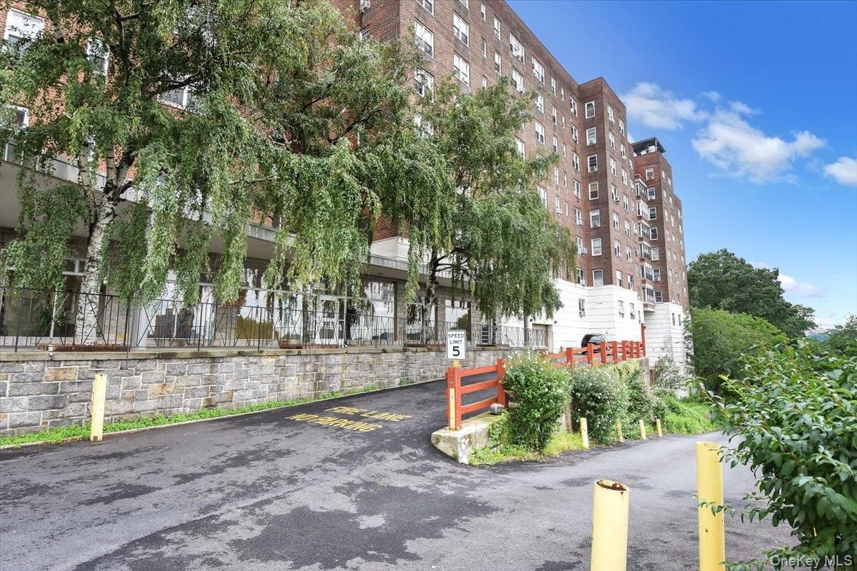 Exterior, Facade, Condo Building