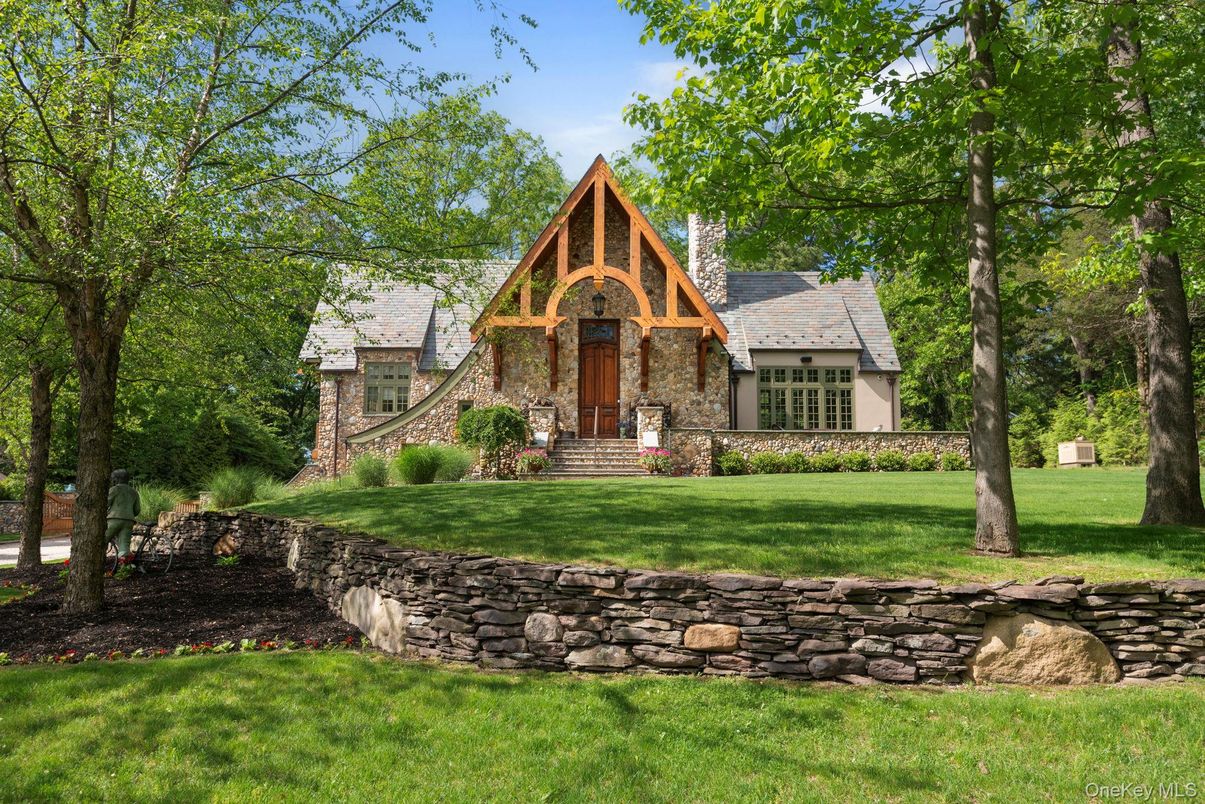 Backyard, Exterior, Facade, Tudor Revival