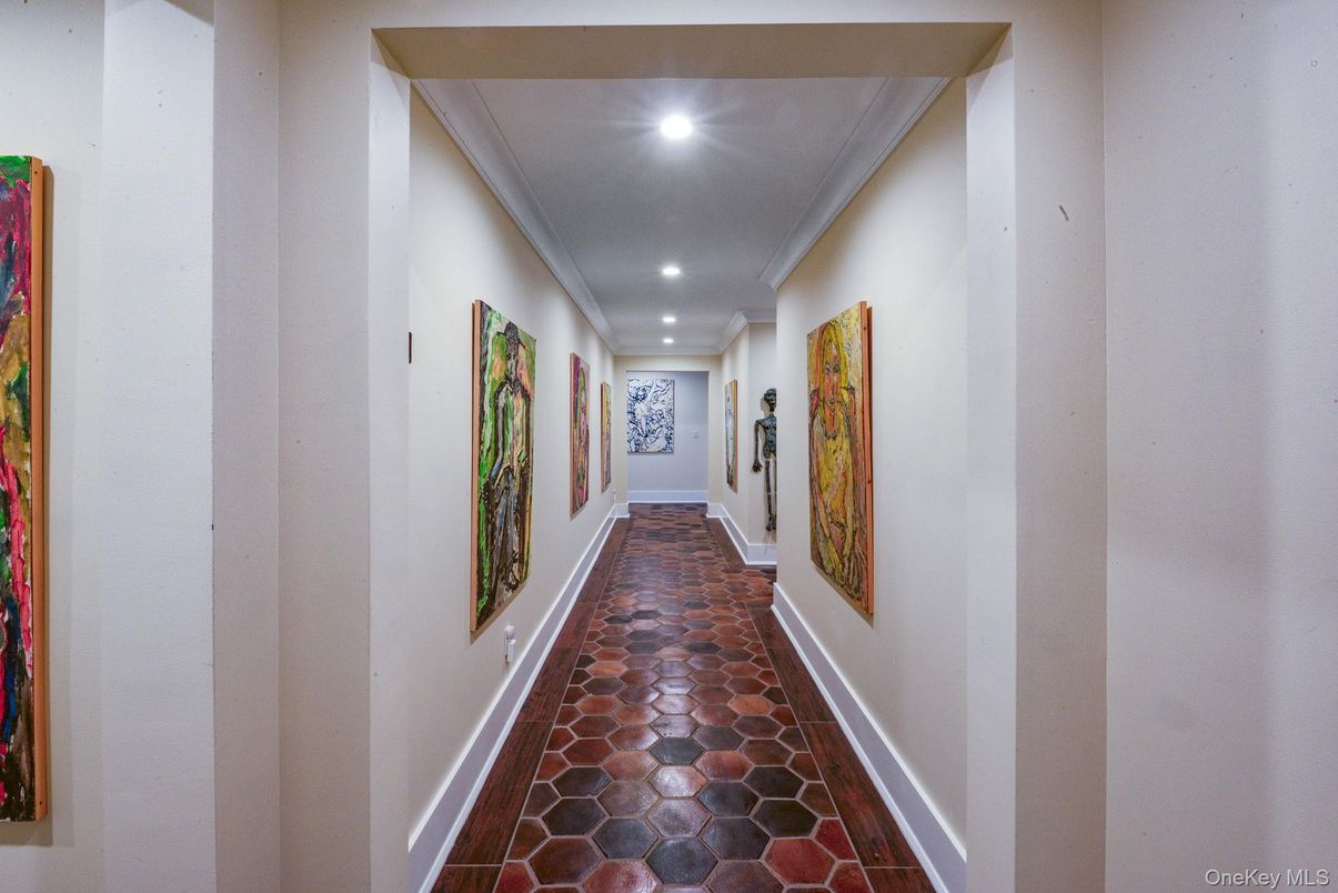 Interior, Recessed Lighting