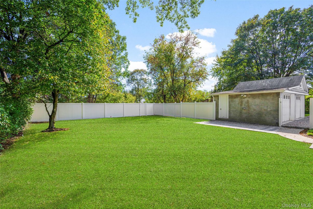 Backyard, Detached Garage, Exterior