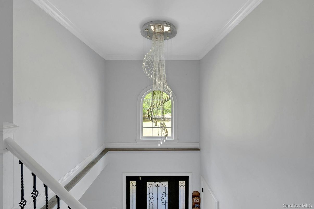 Chandelier, Interior