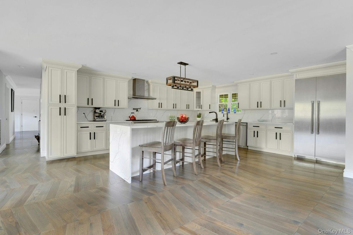 Interior, Kitchen, Pendant Lights, Recessed Lighting, Wood Texture Flooring