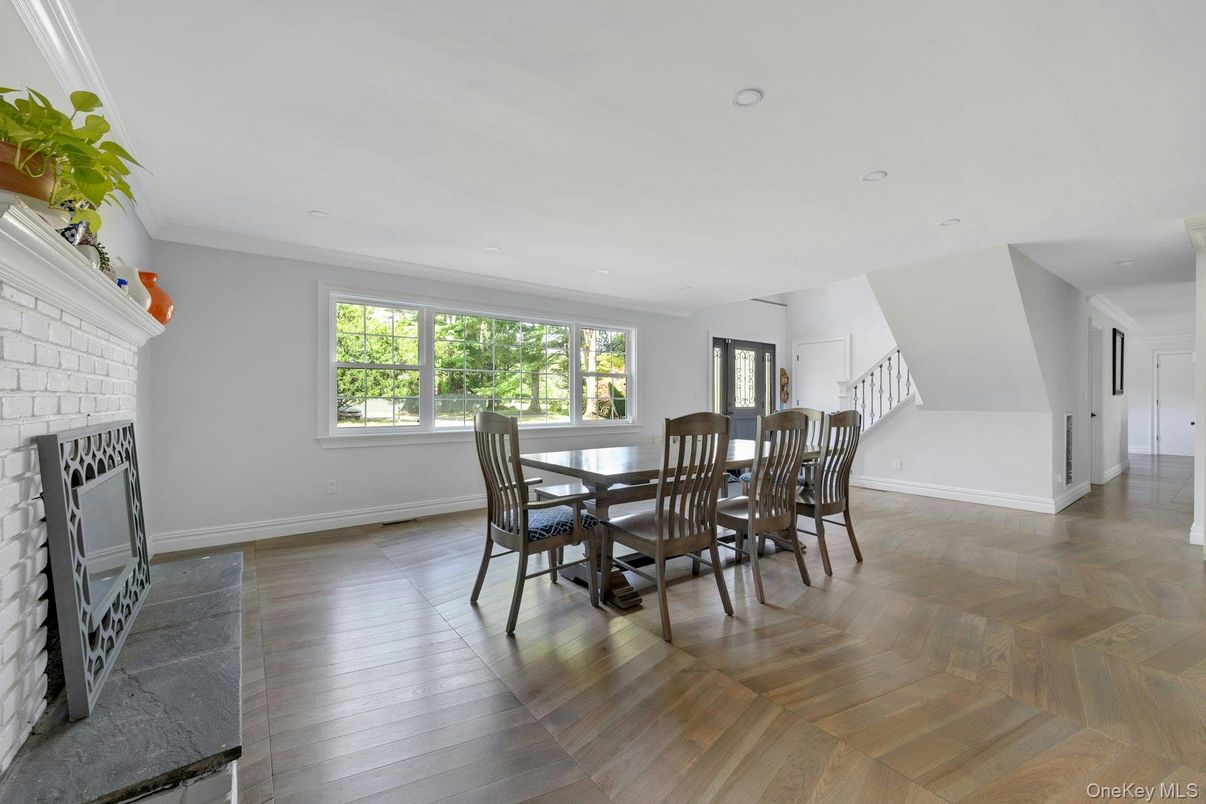 Dining room, Fireplace, Interior, Recessed Lighting, Wood Texture Flooring