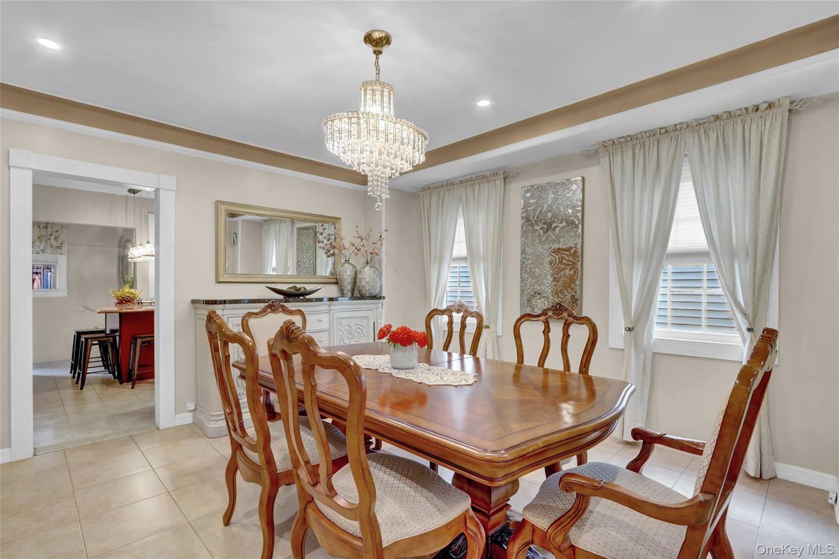 Chandelier, Dining room, Interior, Recessed Lighting