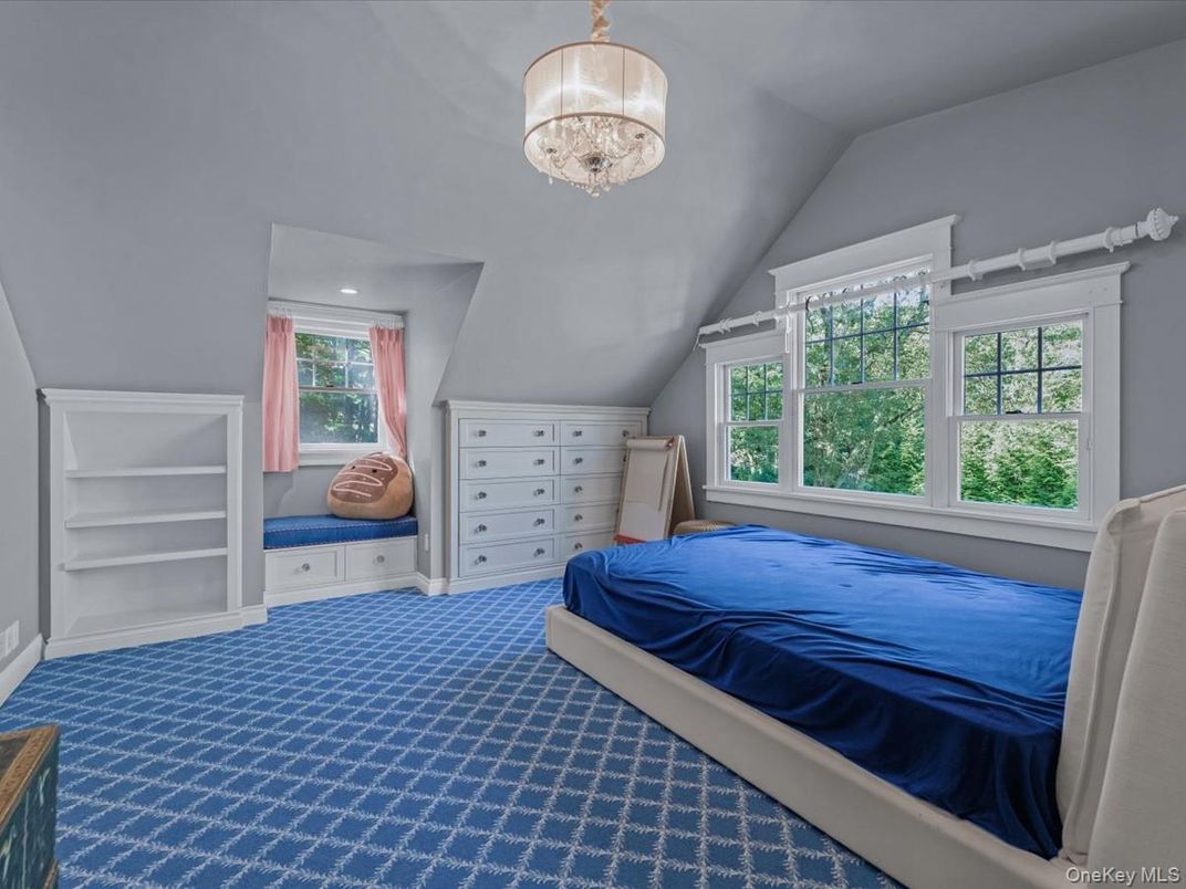Bedroom, Chandelier, Interior, Recessed Lighting