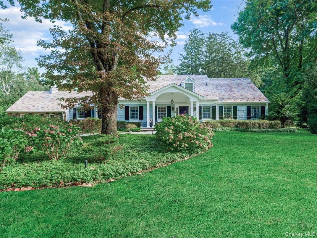 Backyard, Exterior, Facade, Cape Cod