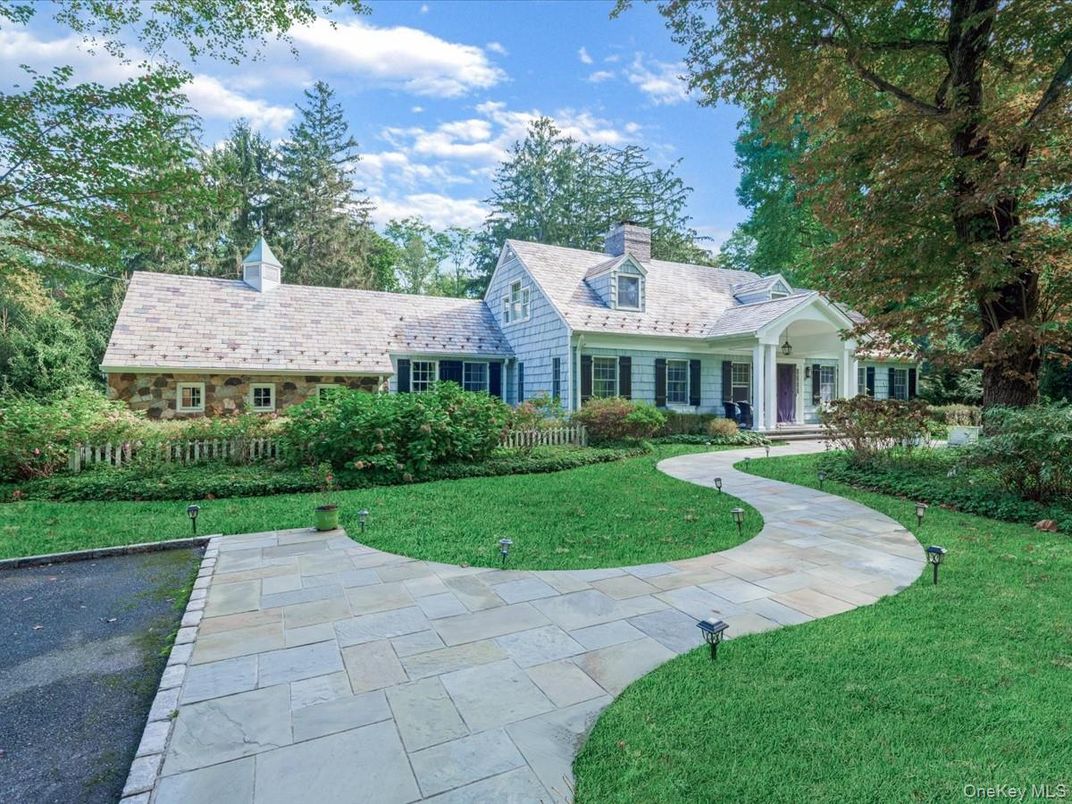 Backyard, Exterior, Facade, Cape Cod