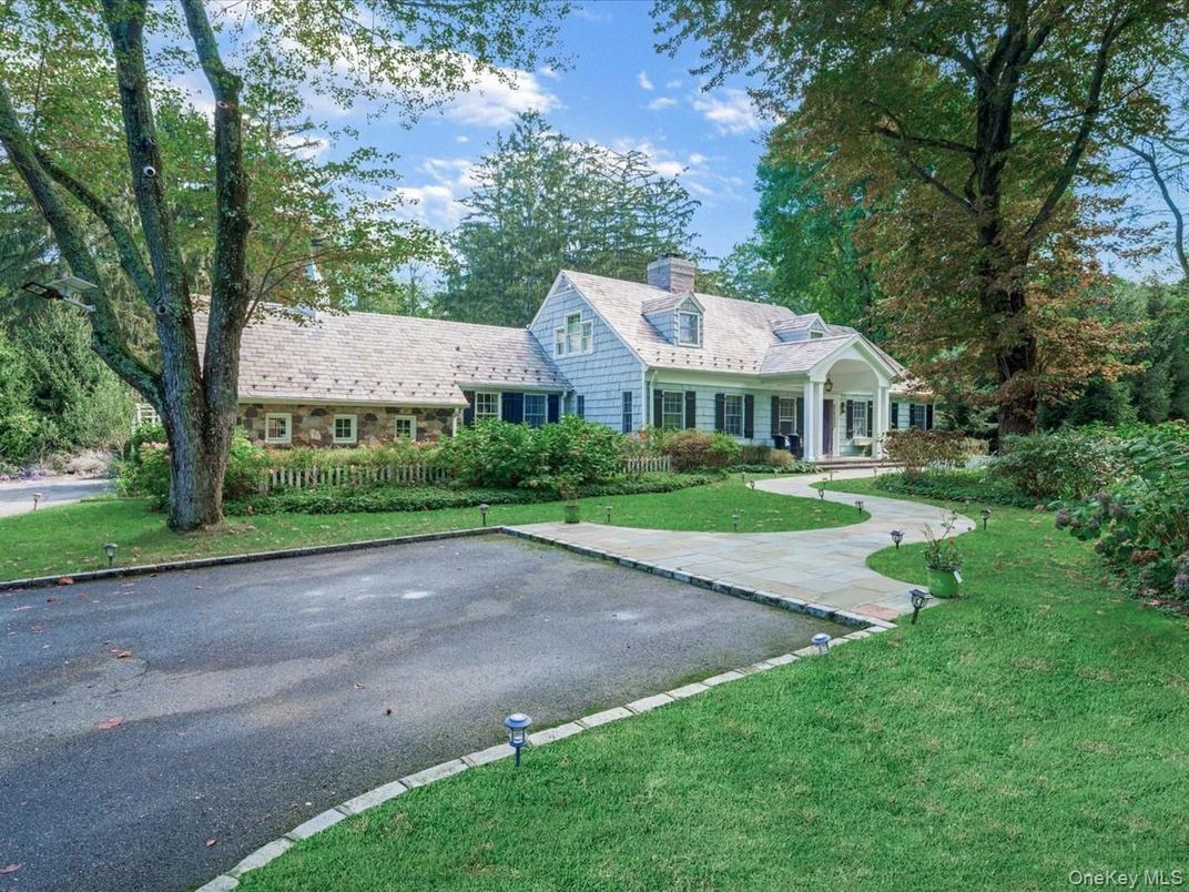 Backyard, Exterior, Facade, Cape Cod